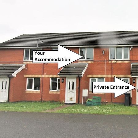 Thesiger Court Apartments - Free Private Parking - By Property Promise Cardiff Exteriör bild