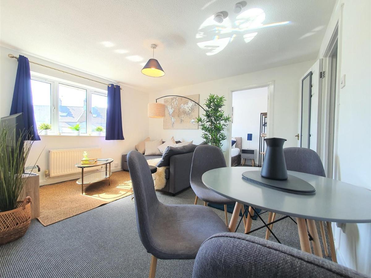 Thesiger Court Apartments - Free Private Parking - By Property Promise Cardiff Exteriör bild